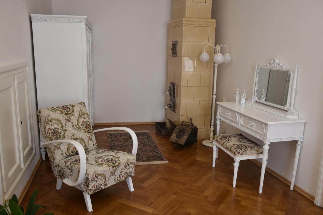 Lovecký Apartmán na náměstí ve Frenštátě pod Radhoštěm Frenštát pod Radhoštěm Exteriér fotografie