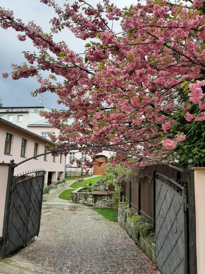 Lovecký Apartmán na náměstí ve Frenštátě pod Radhoštěm Frenštát pod Radhoštěm Exteriér fotografie